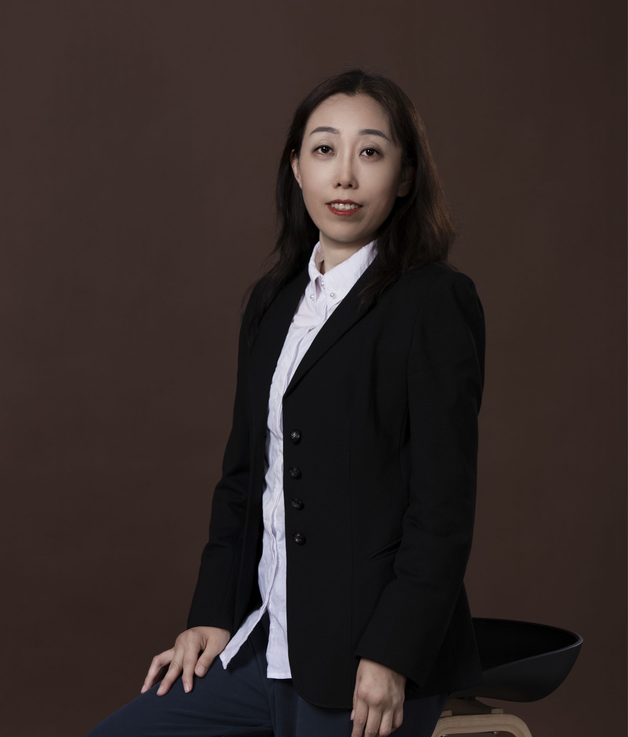 李玲